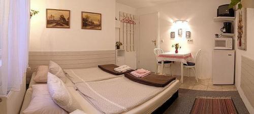 Lakeside Bed And Breakfast Berlin - Pension Am See ฟัลเคนซี ภายนอก รูปภาพ